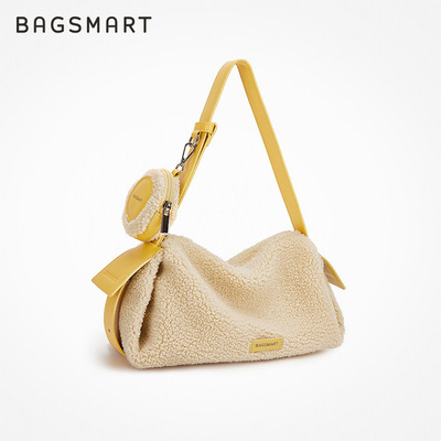 【品牌奥莱】bagsmart斜挎包包咩咩包毛绒女包单肩包腋下包休闲