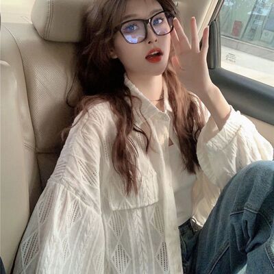 2023年春季新款休闲钩花镂空衬衣设计感小众女装显瘦白色衬衫上衣