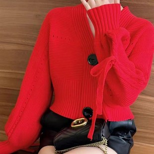 外 红色本命年毛衣女 加厚针织开衫 女秋冬宽松V领灯笼袖 Y系绳冬季