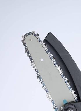 多链功能6寸园林木工锂电OKN枝锯大功修率电锯带油壶手你持迷锯