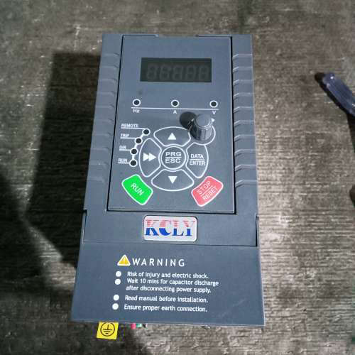 议价科源变频器 1.5KW 220V K0C100-1R5S2-