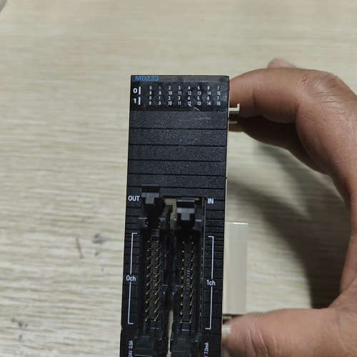 议价PLC扩展模块CJ1W-MD233,实物图片拍摄,