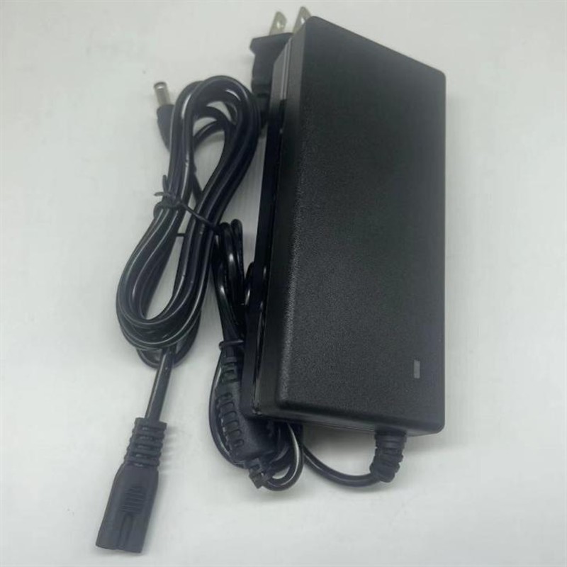 汽车应急启动电源适配充电器12.6V3A4A5A16.8V1A2A强启搭电线
