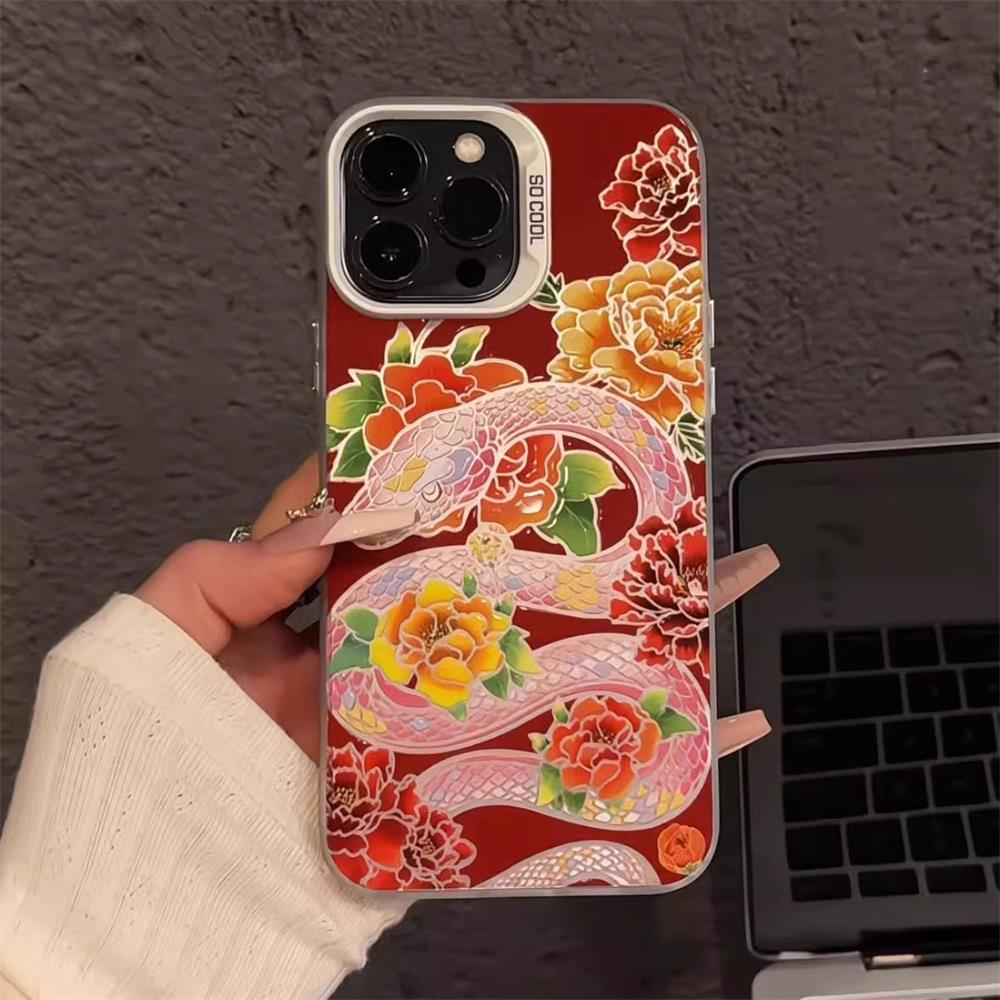 牡丹小蛇适用苹果17手机壳iPhone15/14pro镭射彩银平果13新款13mini蛇年xr新中式MAX高级感PLUS防摔SE4软套