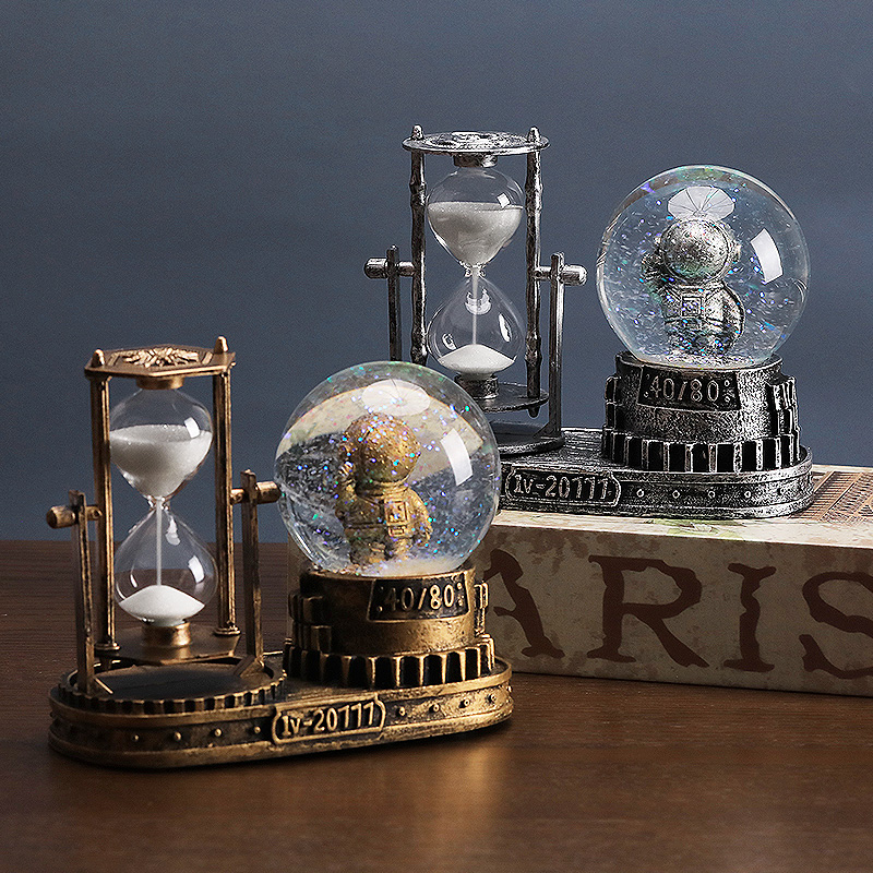 创意宇航员沙漏计时器流沙水晶球摆件男生儿童房间卧室书桌装饰品