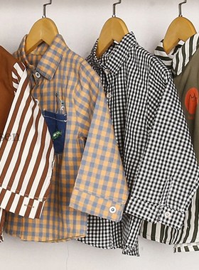 样板房间衣帽间男孩儿童房衣柜服饰外套衬衫鞋帽书包软装饰品摆件