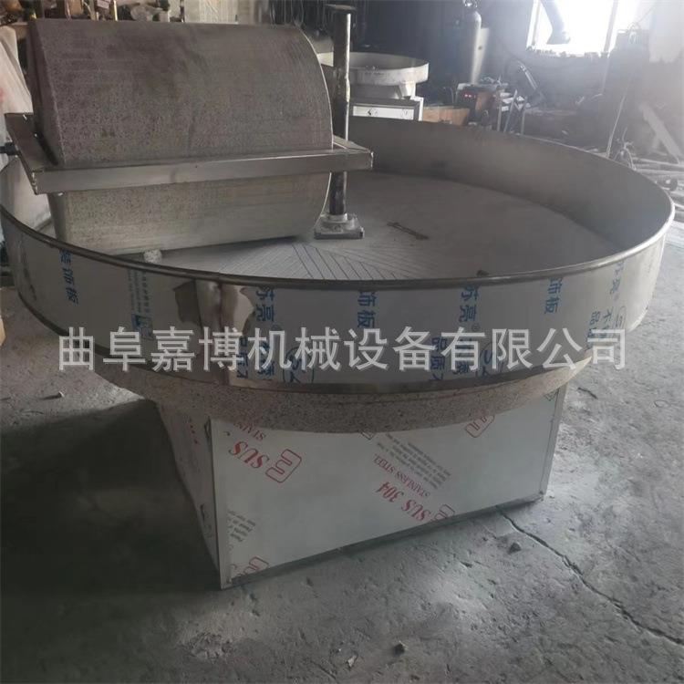 1.5米1.8米电动石碾磨粉机 艾草石碾磨绒机杂粮加工压碎机