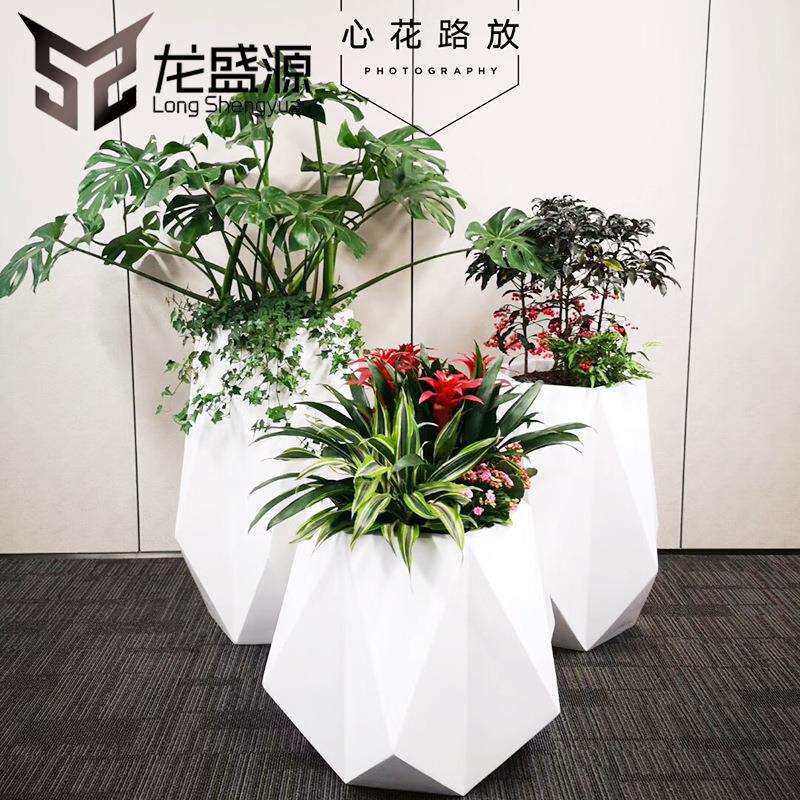 简约现代玻璃钢花盆商场酒店菱形折纸落地大花器户外广场美陈摆件