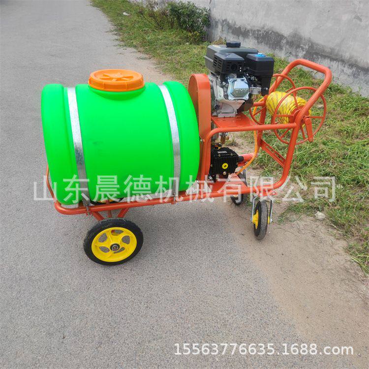手推远射程打药机 400升容量果园杀虫机拉管电动喷雾机