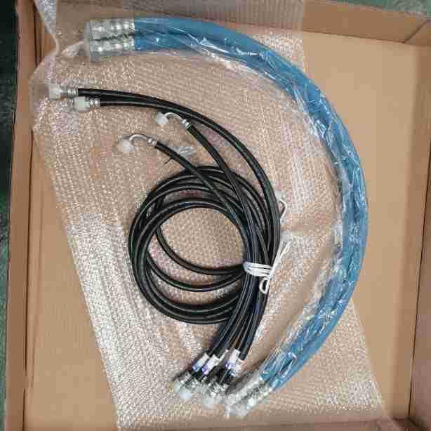 挖掘机油管 挖掘机发动机机油管PC130/200/300-7-8-8MO机油管