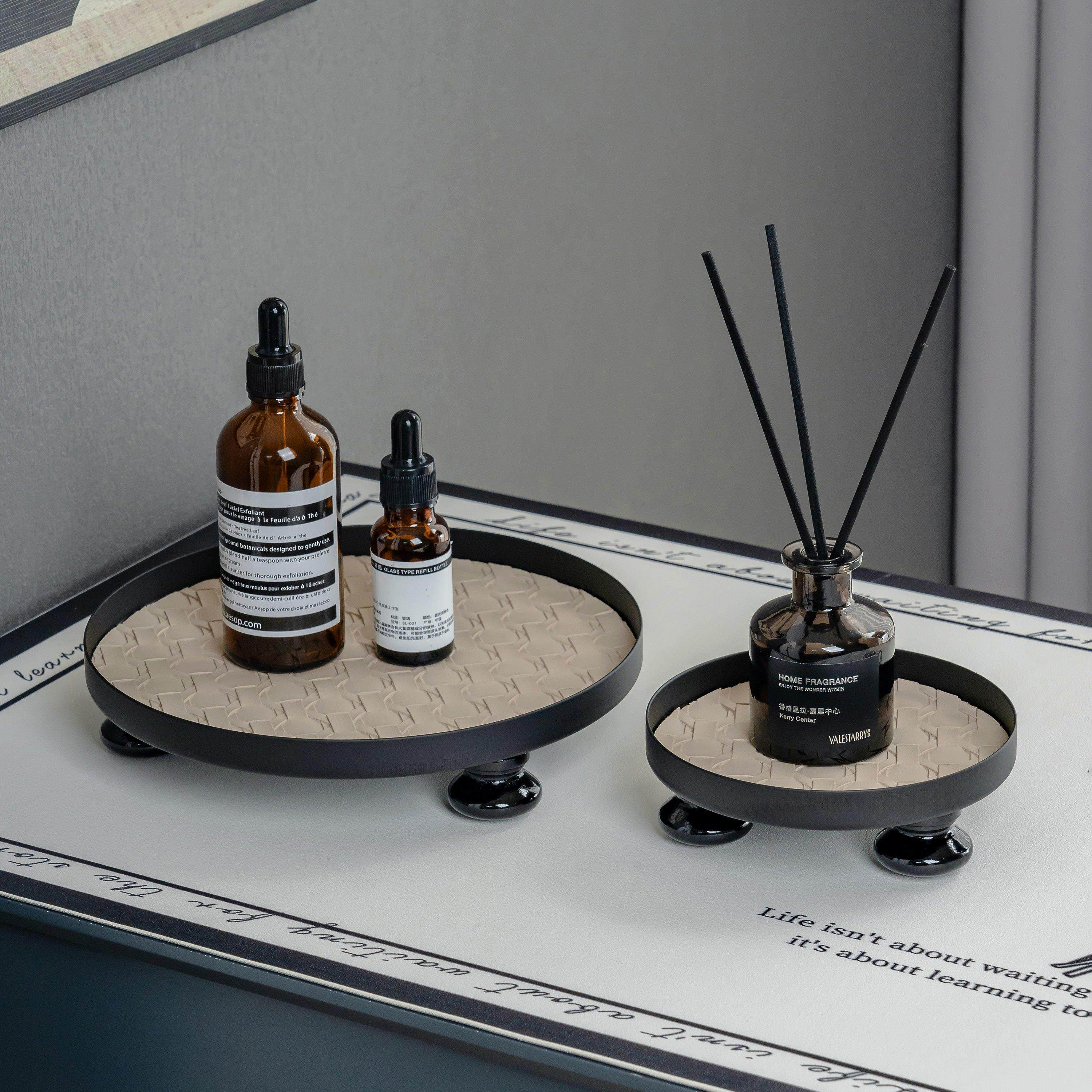 轻奢香薰皮质收纳盘玄关钥匙收纳木脚托盘圆形家用皮革香水茶盘,收纳整理,桌面收纳盒,淘宝优惠券,粉丝福利购,淘宝优惠卷