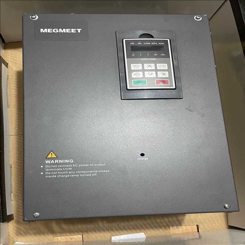 麦格米特变频器，型号MV200G-4T22，实物图拍摄，成色（崽载电