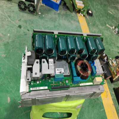 伦茨E84AVHCE1134SB0电源板驱动板E84CBLN~询价