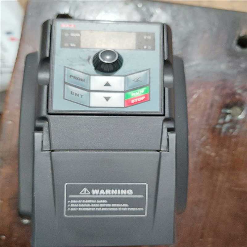 议~广州三晶变频器,型号ATV13-2S1R5GH,1.5kw,