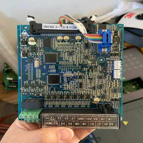 EM330C-037-3C0N1正弦变频器主板变频器拆~询价