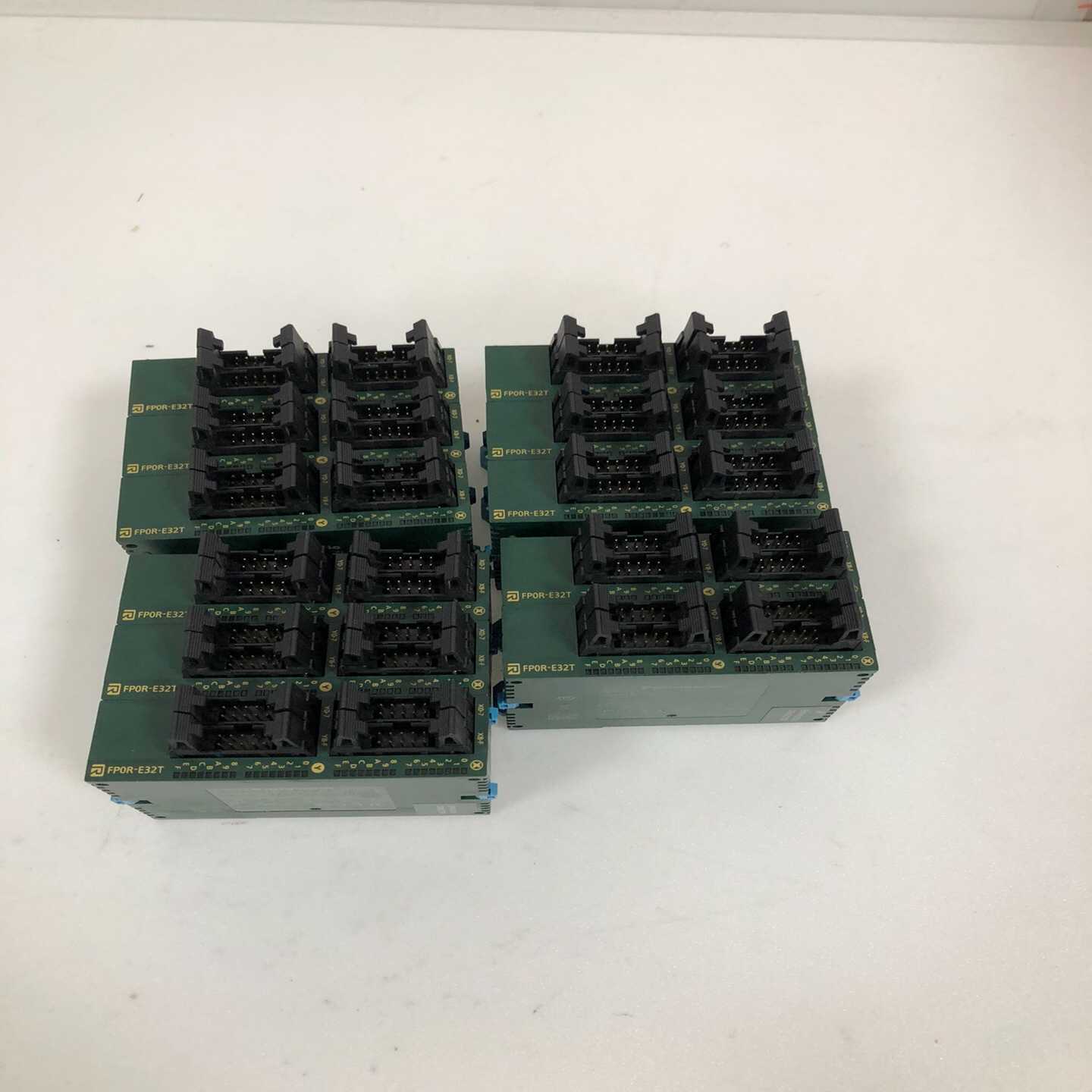 议价松下PLC扩展模块FP0R-E32T AFP0RE32T，实