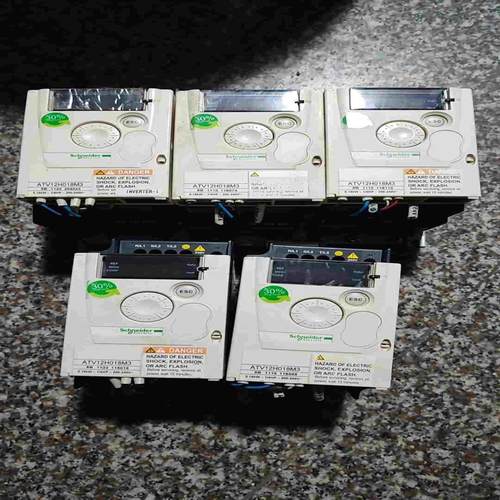 拆机施耐德变频器ATV12H018M3--议价商品