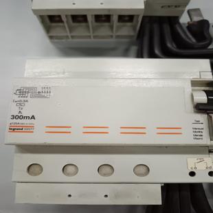 罗格朗开关300mA两台库存货无包装 瓠子电子