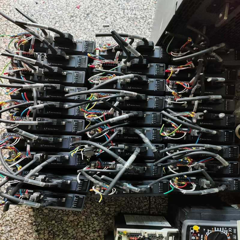 雷赛驱动器+伺服电机L7RS-750-G  +ACM8008（佳毅工控）