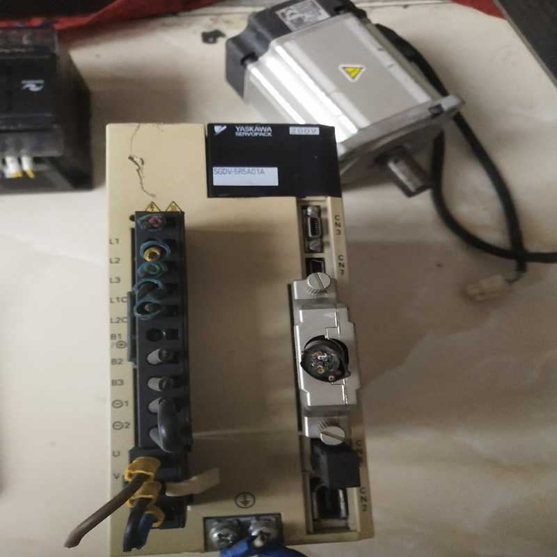 ∵安川伺服驱动器SGDV－5R5A01A【落红设备】
