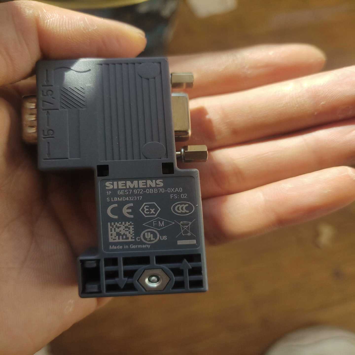 6ES7 972-0BB70-0XA0总线连接器成色九~询价