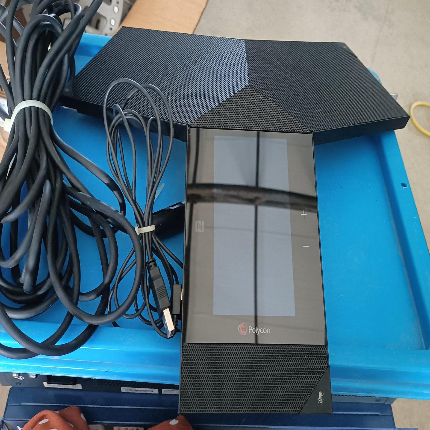 宝利通polycom    trio8800 ，成色如图，看（gg设备）