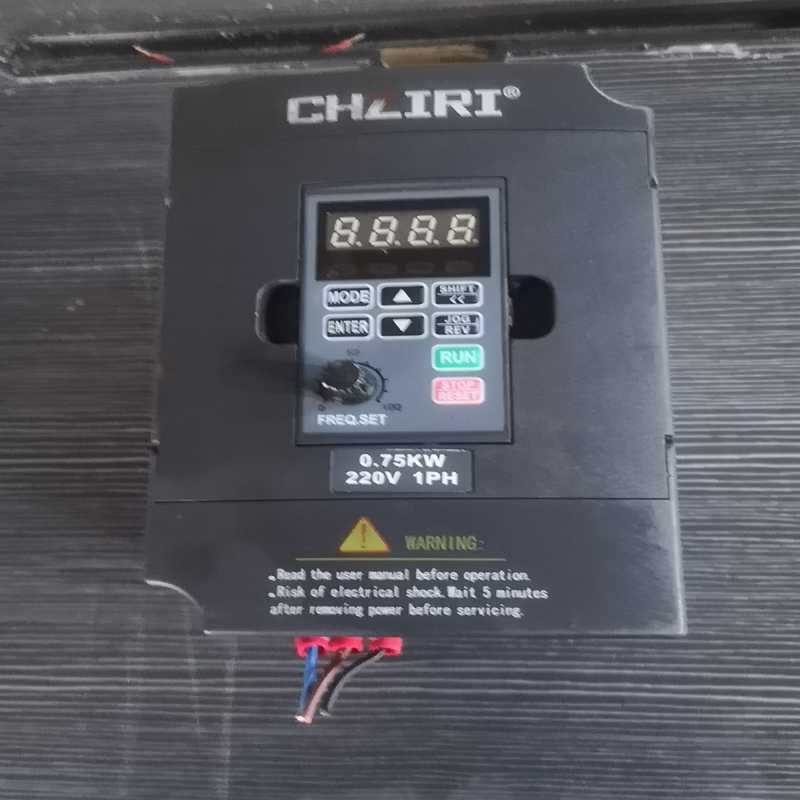 议~紫日变频器Z∨F9v-M0007S2