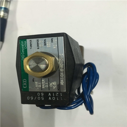 议价-现货日本CKD电磁阀AB41-04-8-/R3N/AC110VAC220DC24全新秒发