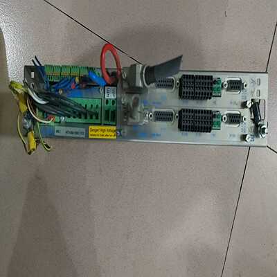 AMK驱动器.  D-73230.  KWD2 ，件【白零商行】