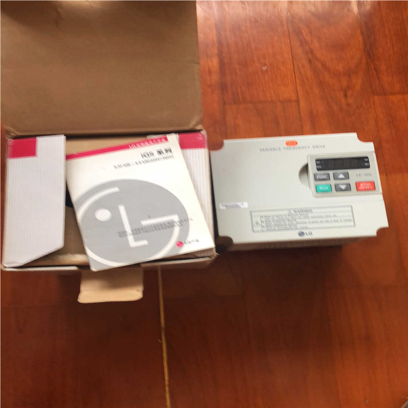 议~带包装LG变频器：SV037iG5-2