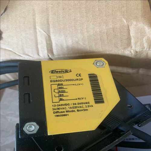 (议价)Elesick光电开关EQ50DU3000UR2P送支架