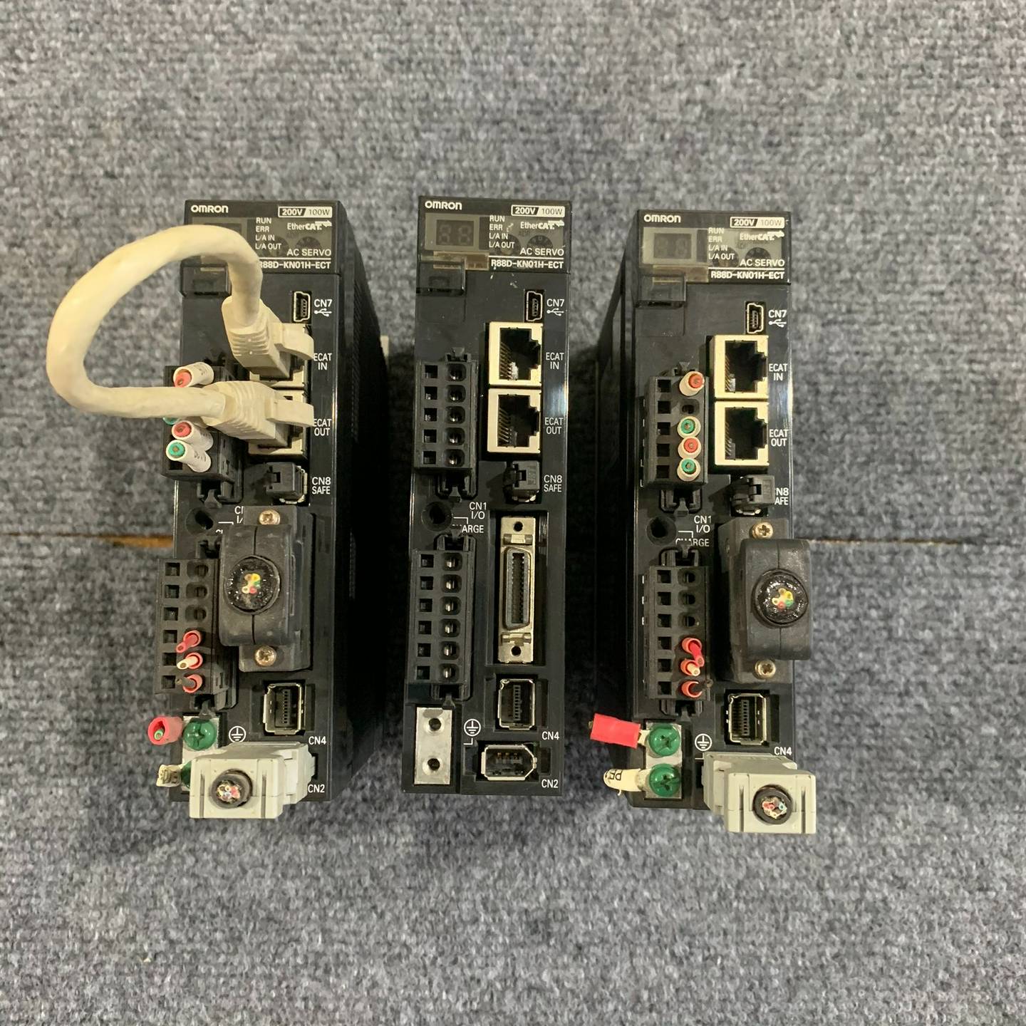 (询价)R88D-KN01H-ECT-Z驱动器，成色如图，