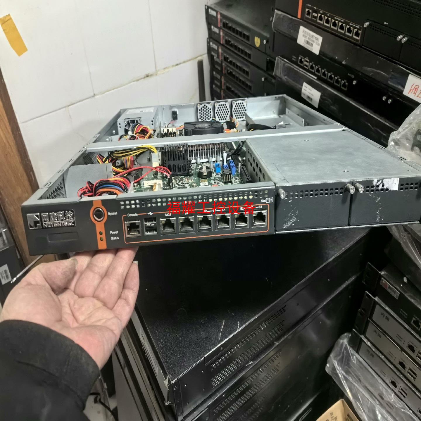 二手网康防火墙CPU-G4400内存DDR4代-4G无【询价】