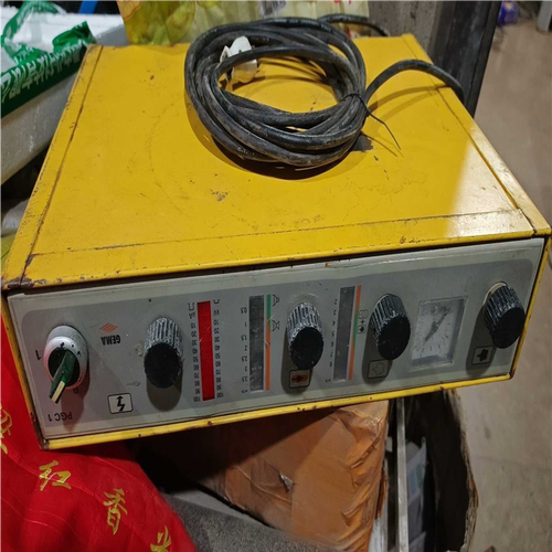 议~金马喷涂控制器，型号pgc 1，通电正常。一台。