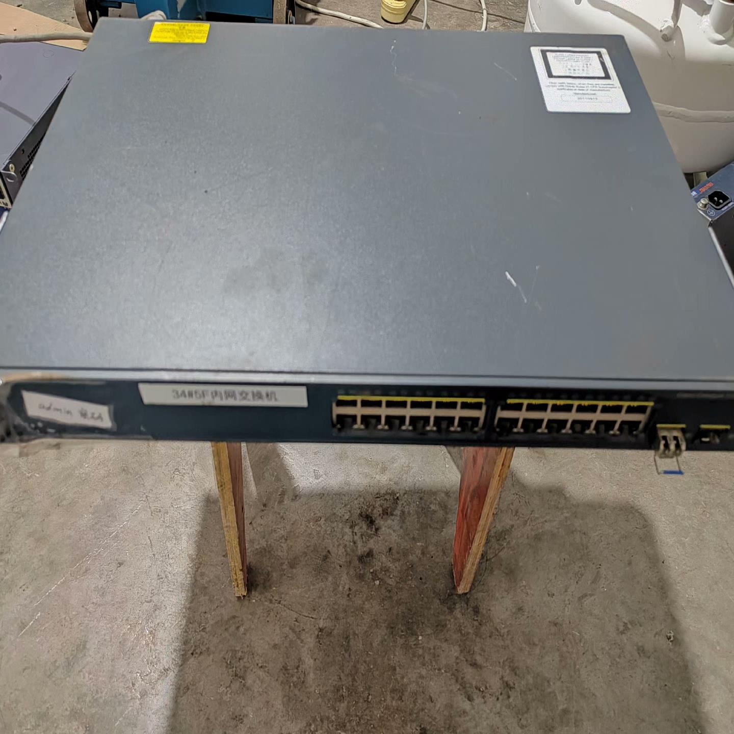 思科WS-C3560V2-24TS-S24口交换机实物--议价商品