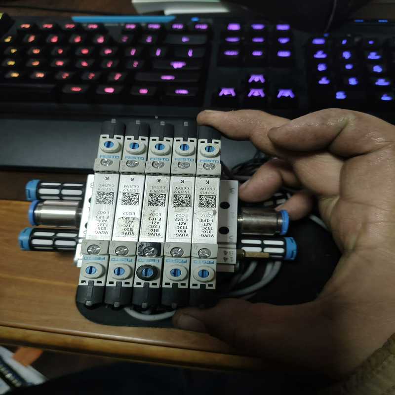 festo 572230 vuvg-b10-t32c-azt（基数电子）