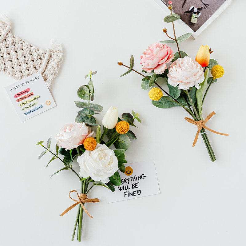 RoomTour手捧花仿真花花束郁金香仿生花塑料花尤加利摆件假花