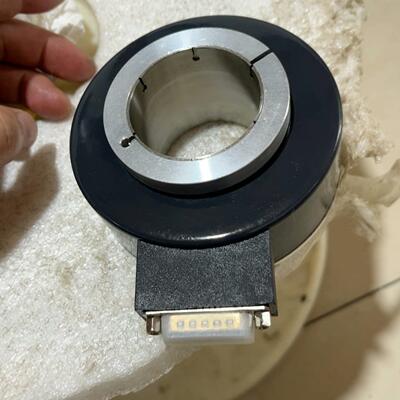 HTB1024B1/107.806编码器 ，直径40，看（电子设备）