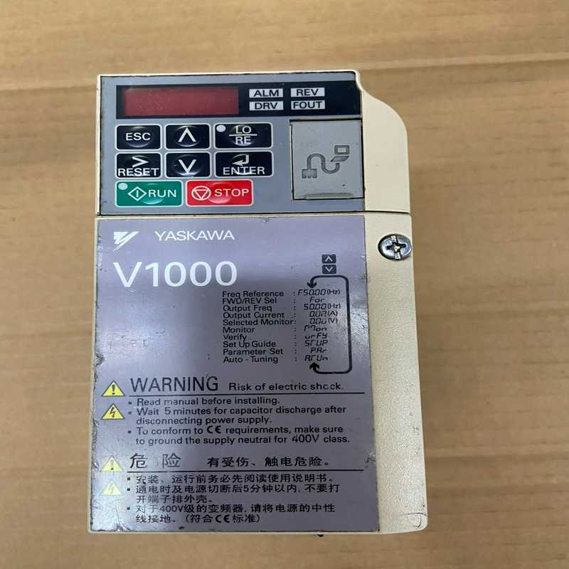 安川变频器CIMR-VB2A0004BAA  0.75KW/（耶耶电子）