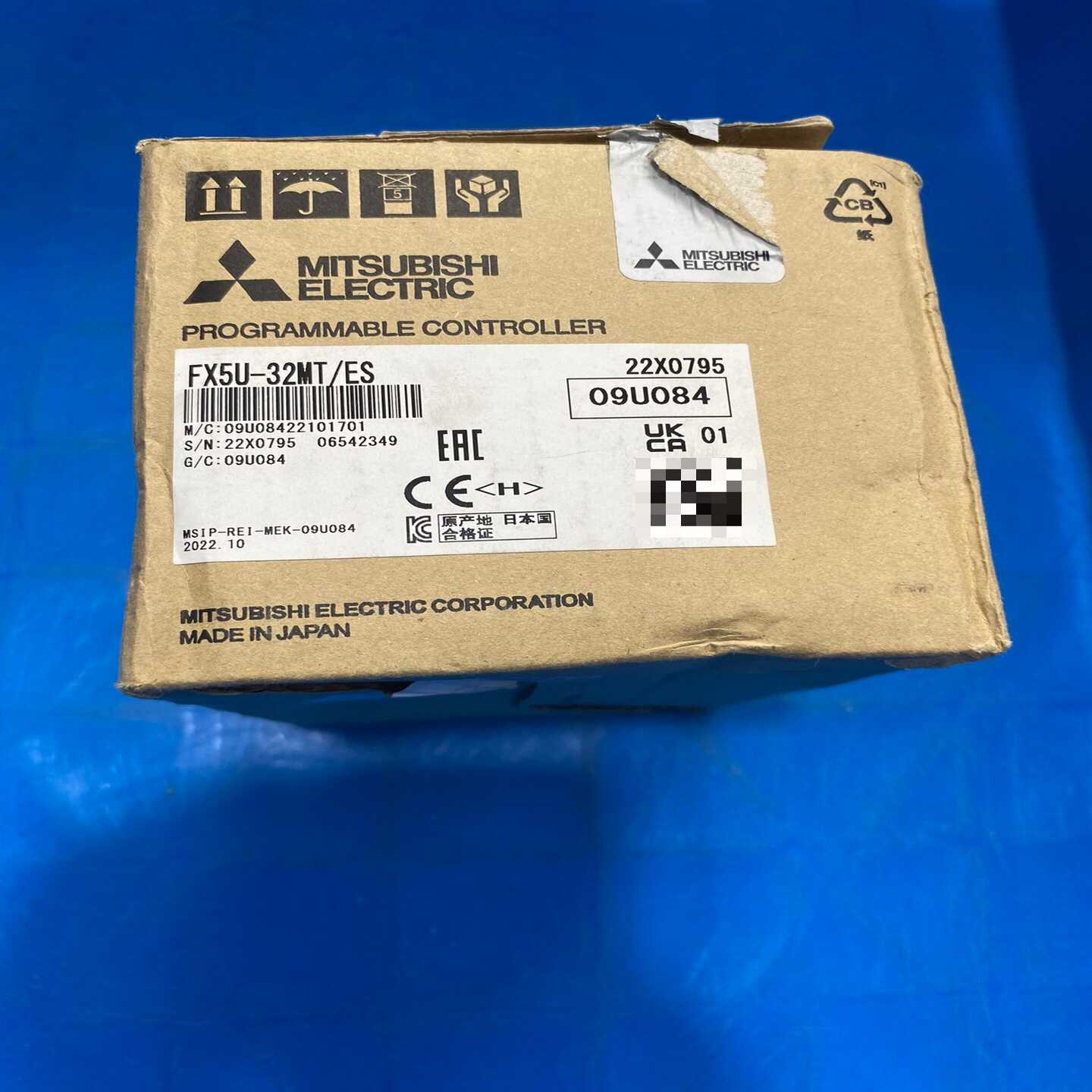 三菱模块，型号FX5U-32MT/ES，实物图拍摄，全新仅开{议价}