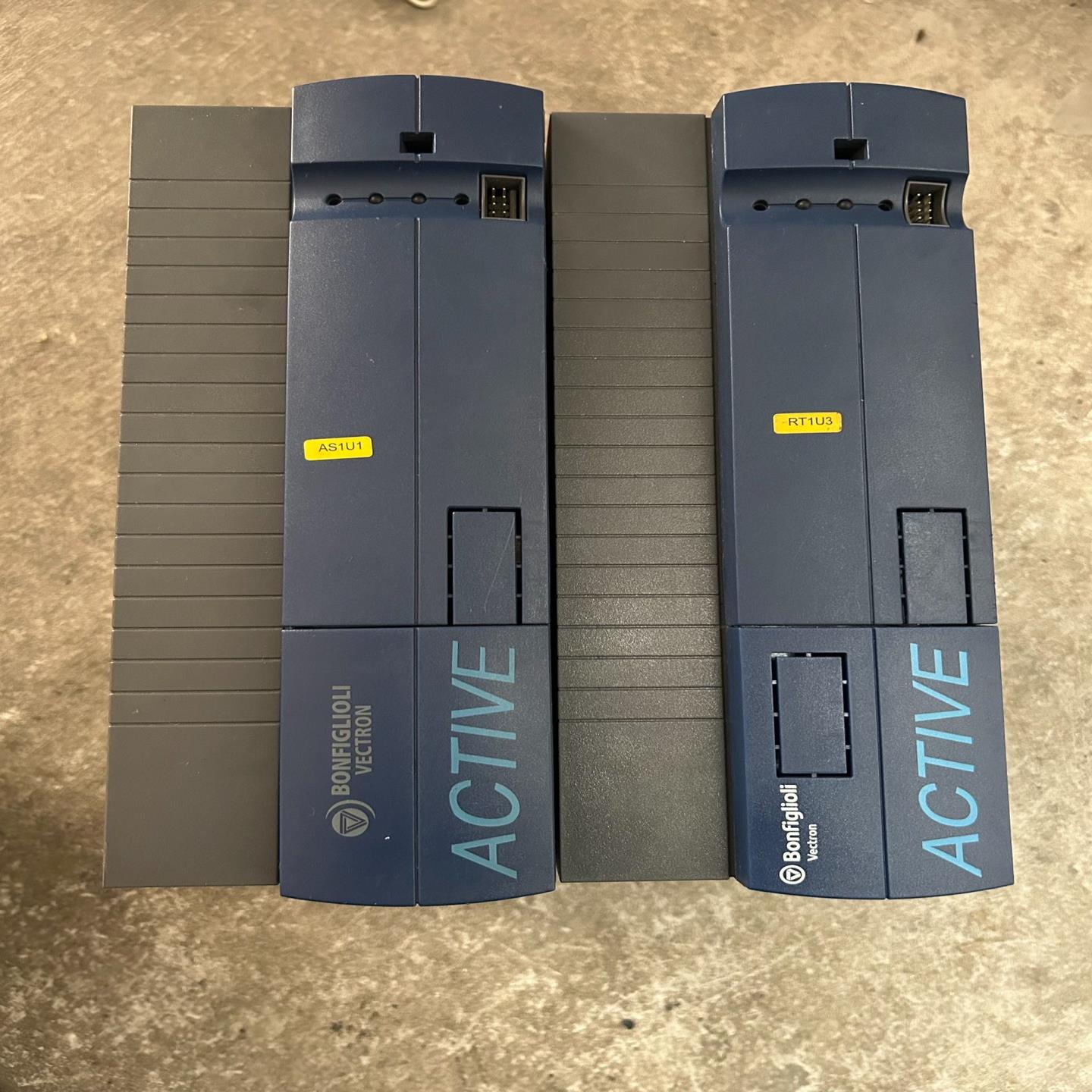 邦飞利变频器ACT-401-22A 功能 成色不错  实（电子设备）