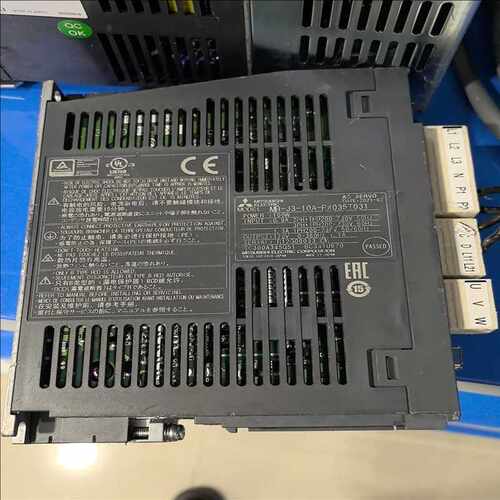 议~三菱 MR-J3-10A-RX035T031(14个)