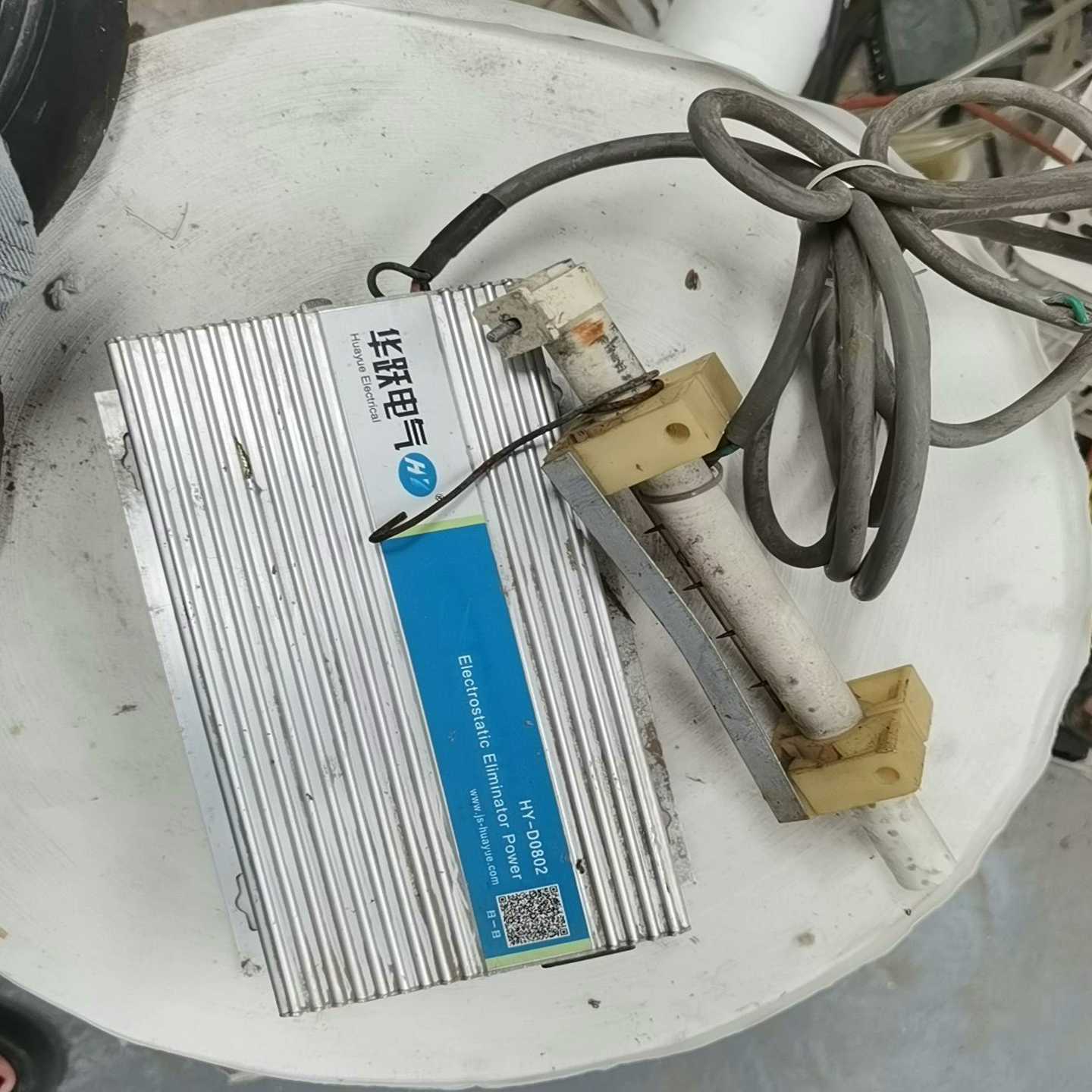 华跃静电气的静电消除器HY-D0802库存一套，静电消除棒3【侨