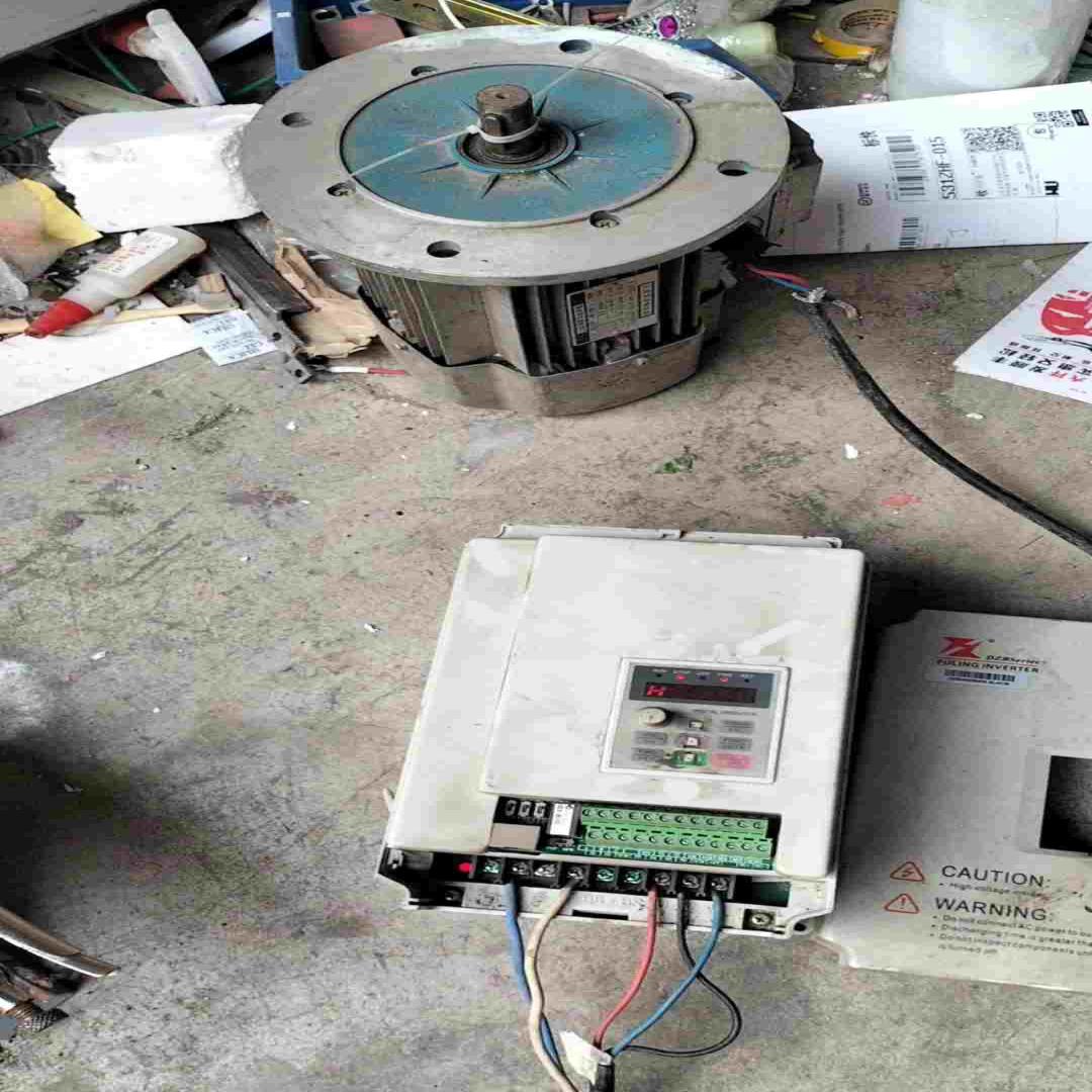 富凌dzb300b变频器5.5kw/380v测试运行(胖胖商铺）