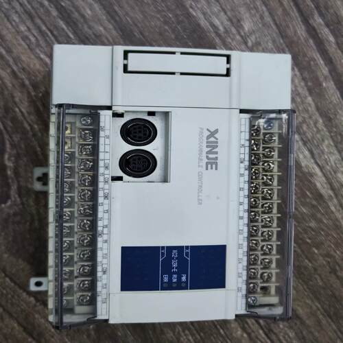 (背呗机械)XC2-32R-E信捷PLC模块成色如图