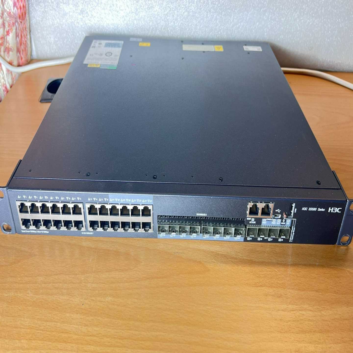 询价~华三/H3C S5560X-30C-EI 三层核心万兆交换机