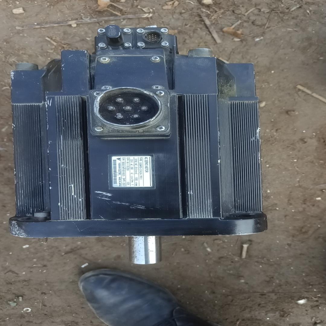SGMRS-37A2A-YR11电机，成色还可以询价