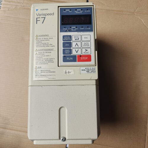 询价安川变频器CIMR-F7A42P2    2.2kw~可接维修