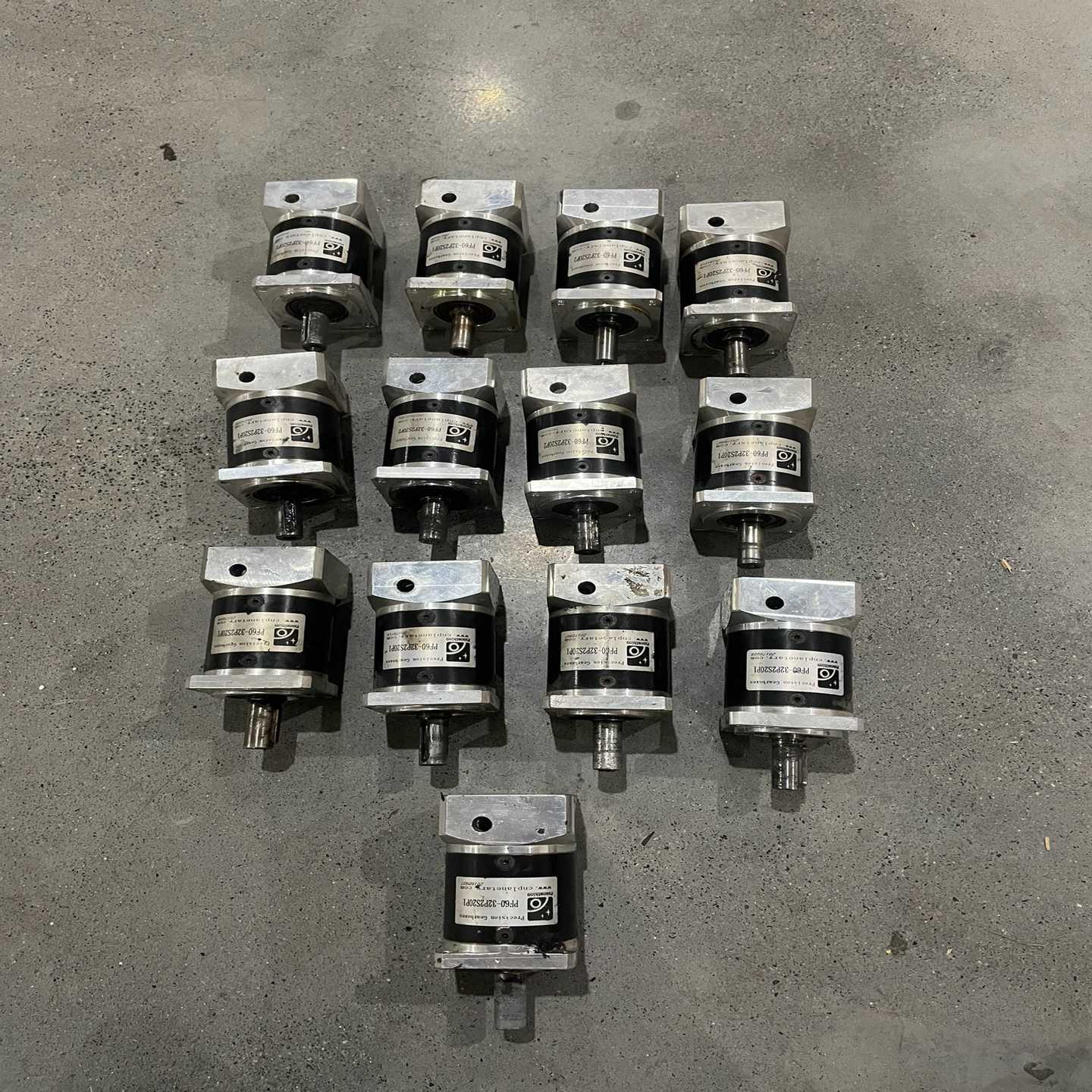 议价~行星减速机PF60-32P2S20P1 400W
