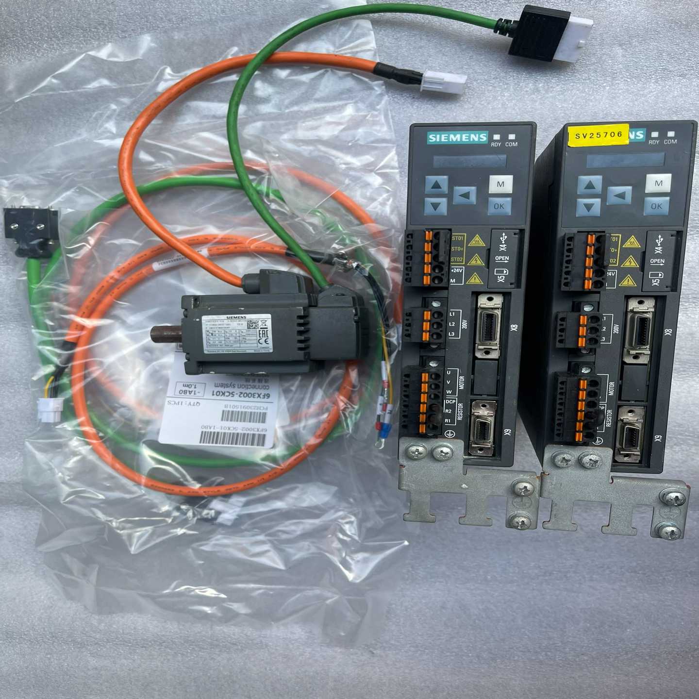 V90套装200瓦，带一米动力线和编码器线，12套~询价